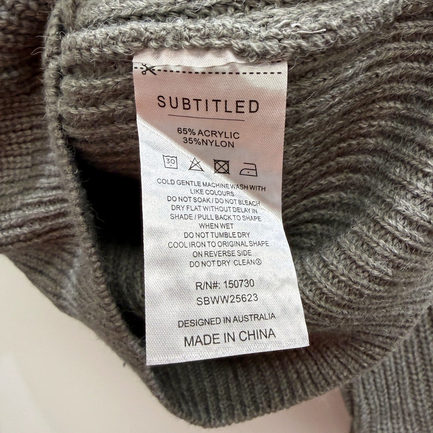 Subtitled Womens Cropped Gray Zip-Up Knit Sweater in Size S NEW