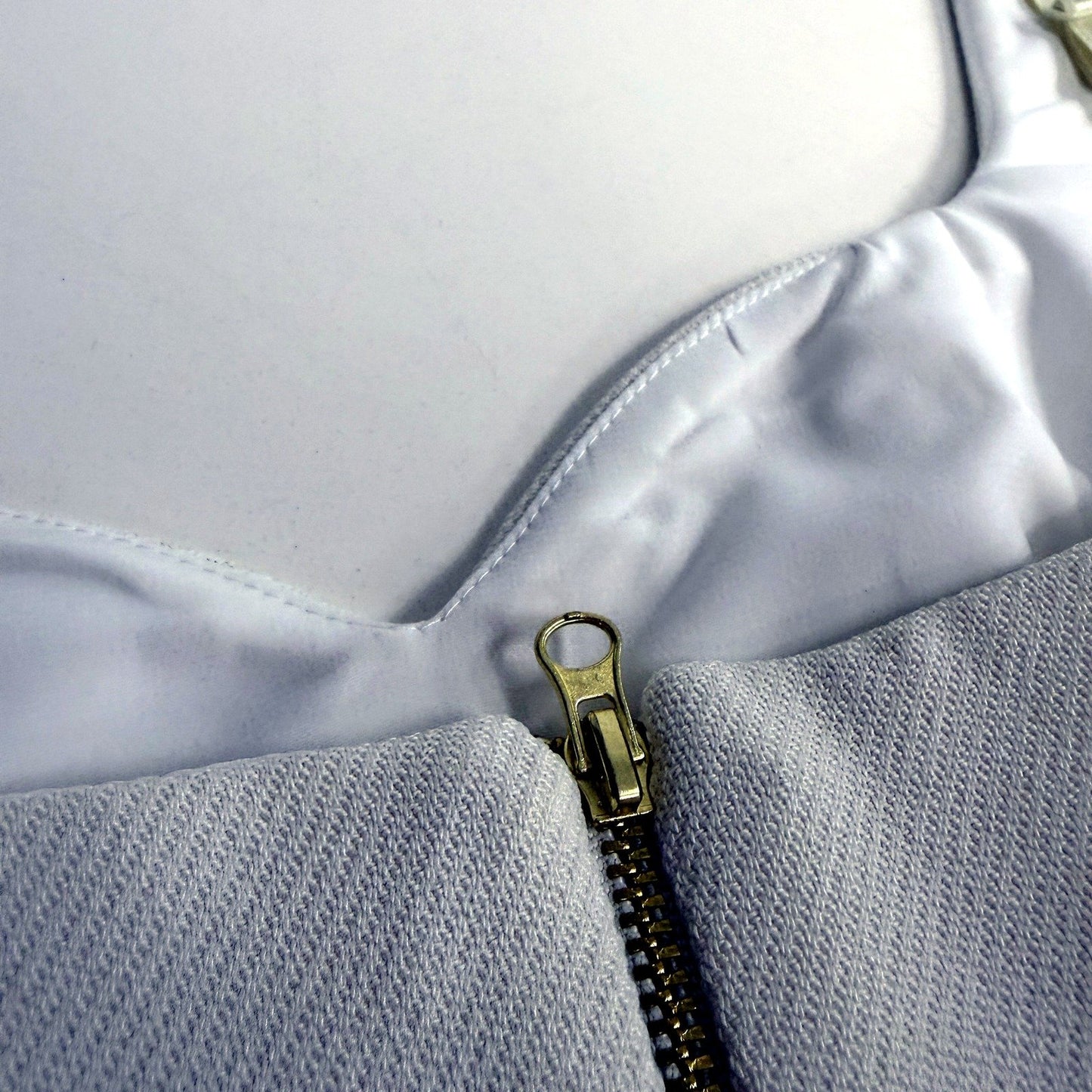 Manning Womens Zip Business Bra Crop Top, Off White, Size 14 NEW