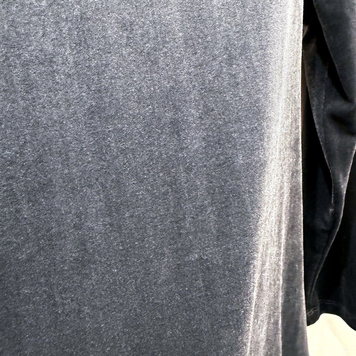 David Lawrence Womens Velvet shirt in Dark Gray, Size M