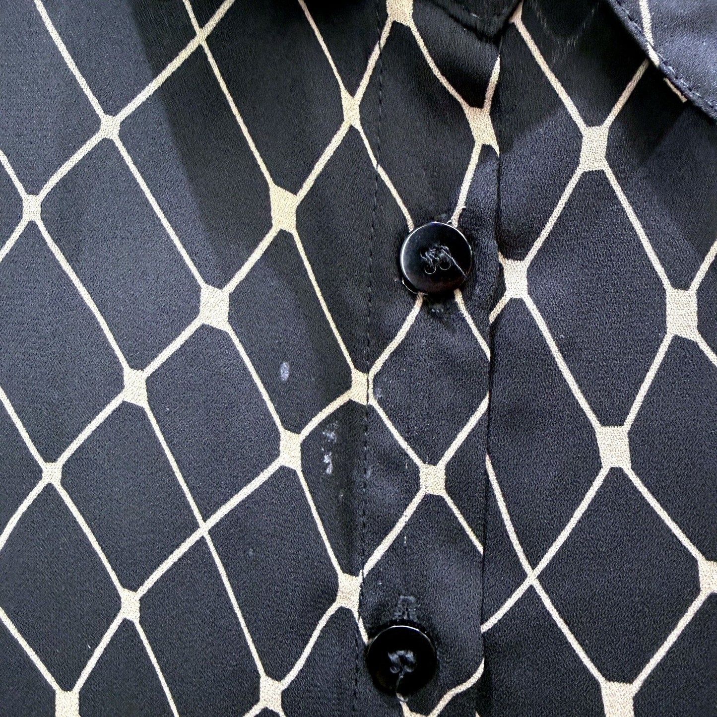 Noni B Womens Button-Down Shirt Geometric Diamond Print Black and Gold Size 18