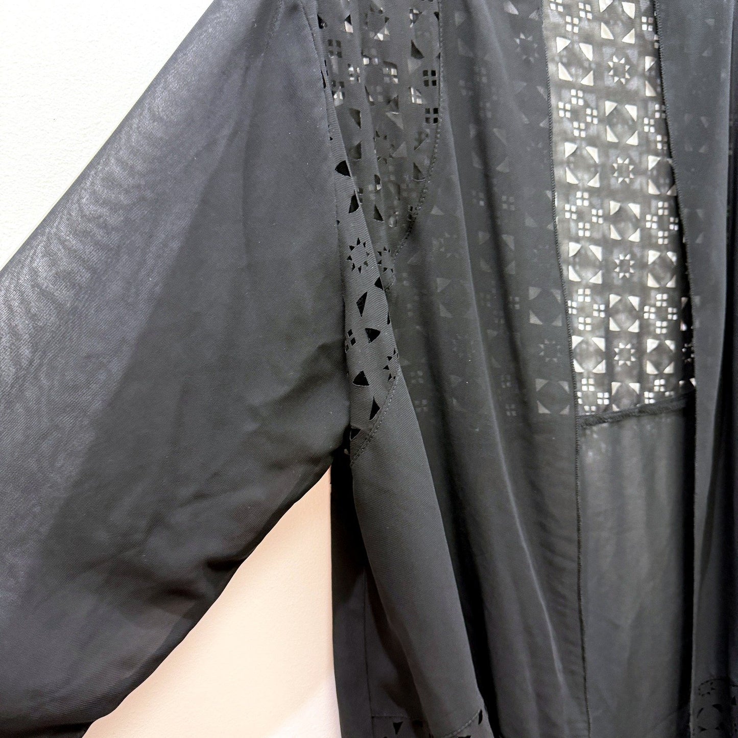 Wishstone Womens Sheer Geometric Laser Cut Open Front Kimono Jacket Black Size L