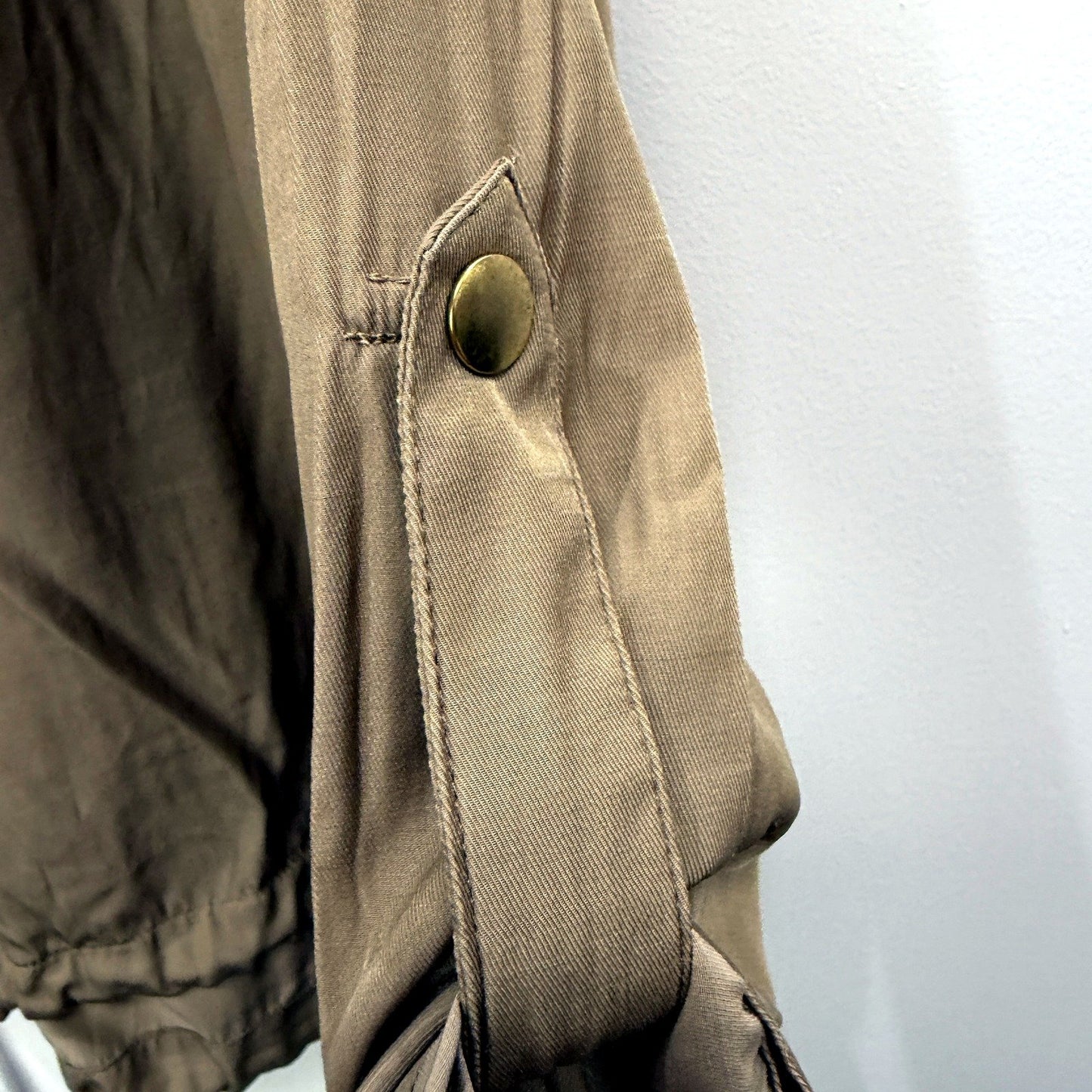 Suzannegrae Womens Lightweight Snap Button Casual Jacket in Camel Size L NEW