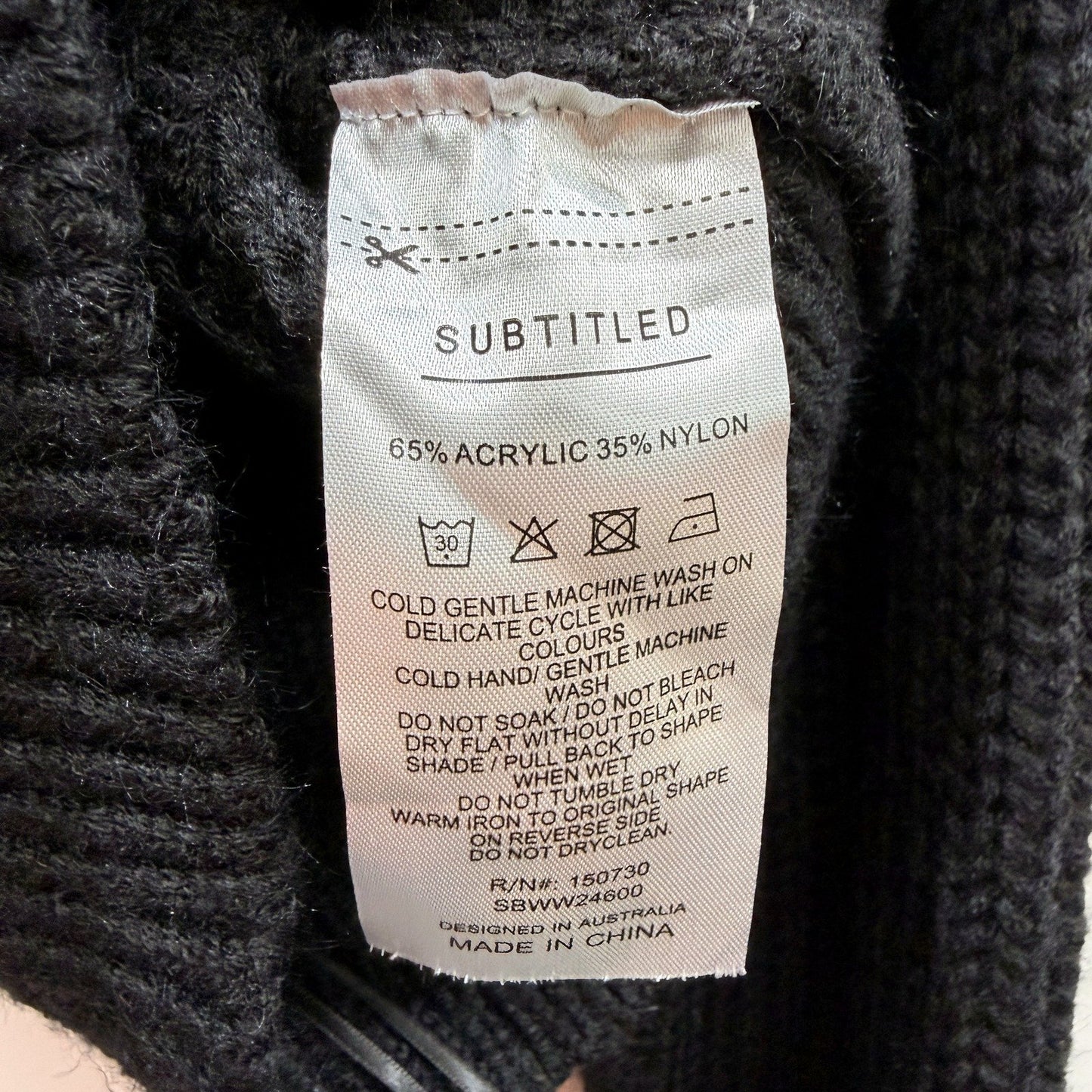 Subtitled Womens Cropped Pullover Sweater in Black, Size S
