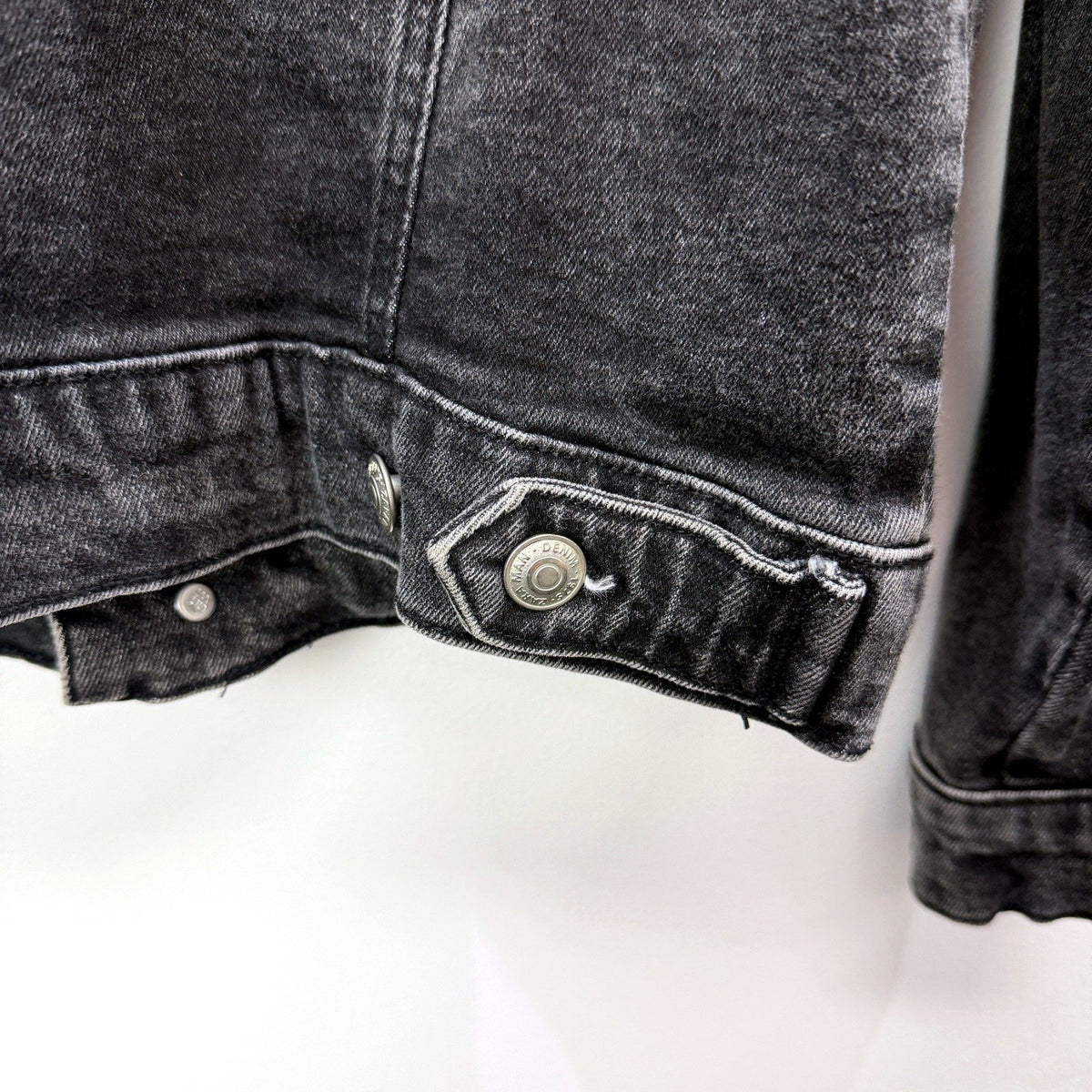 Zara Womens Distressed Black Denim Jacket - Casual Wear Size Large