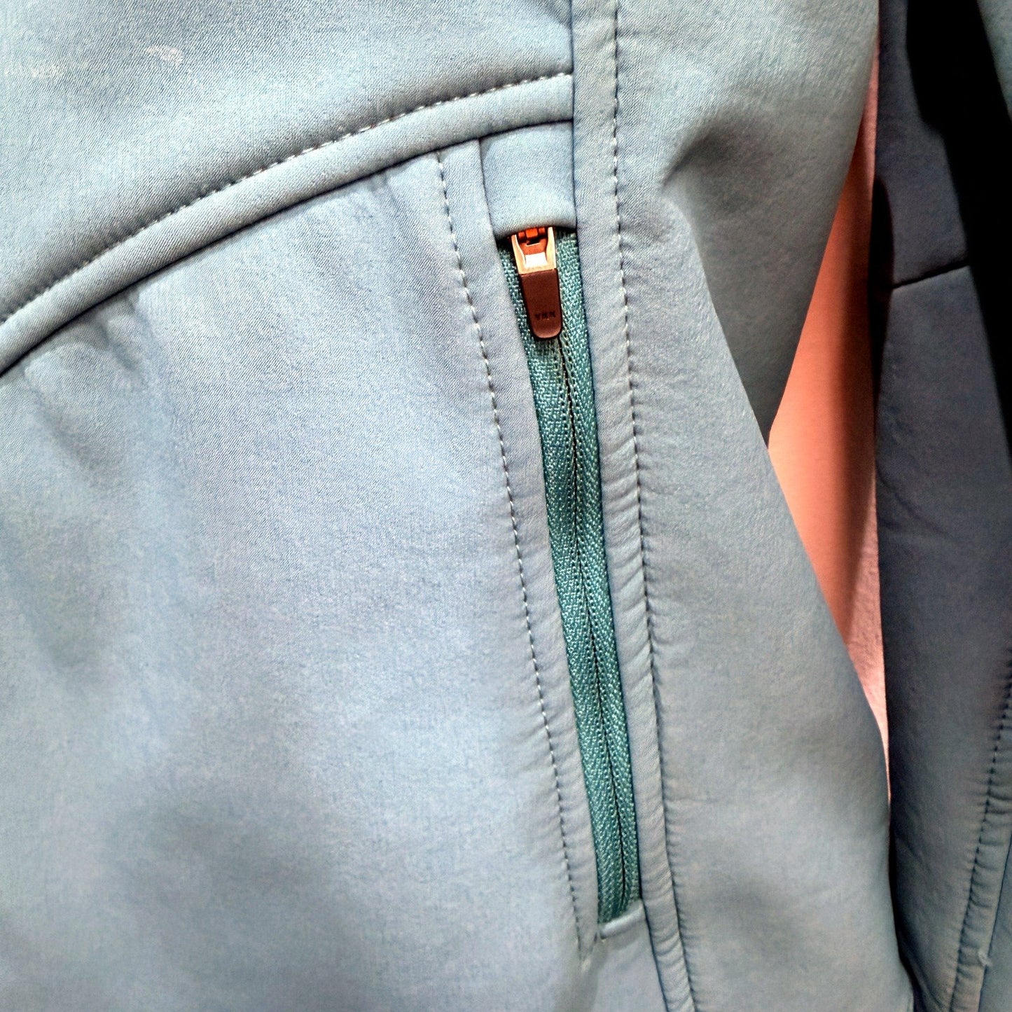 Kathmandu Womens Softshell Jacket with Fleece Lining, Teal Blue, Size 16