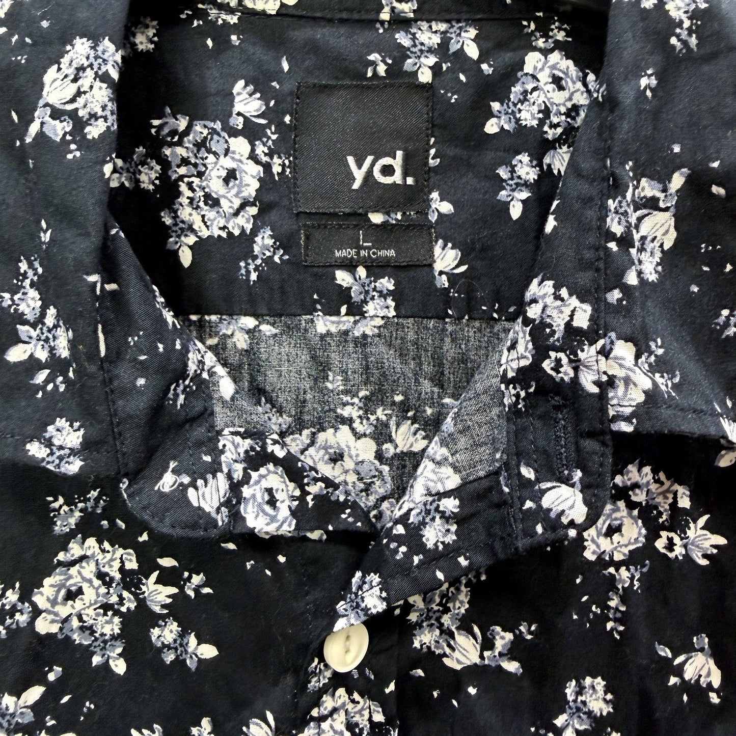 Yd. Mens Button-Down Shirt Black and White Floral Casual Short Sleeve Size L NEW