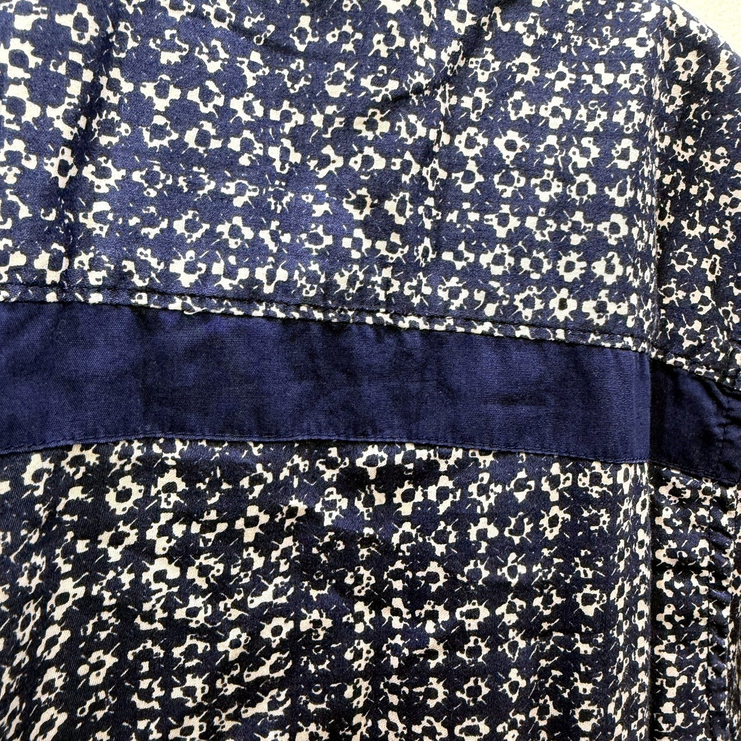 Armani Exchange Mens Button-Down Shirt Casual Cotton Blue and White Size S