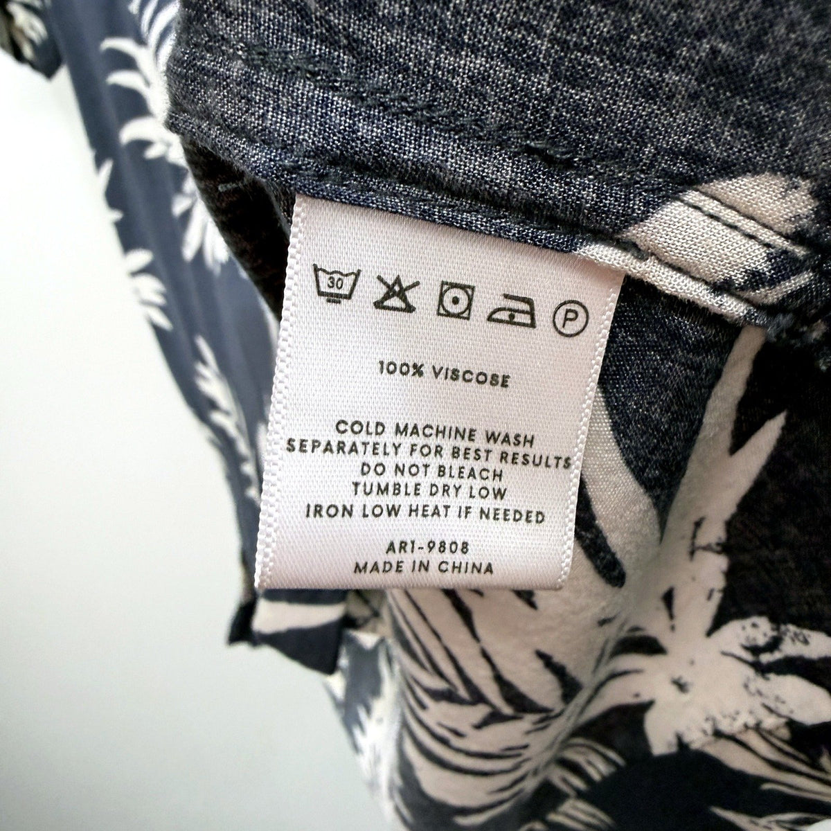 Article Mens Resort Edition Button-Down Shirt Navy Blue and White Size XXL