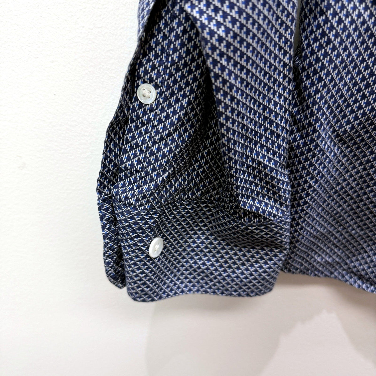 Saba Mens Patterned Button-Down Shirt in Navy Blue and White, Small Size