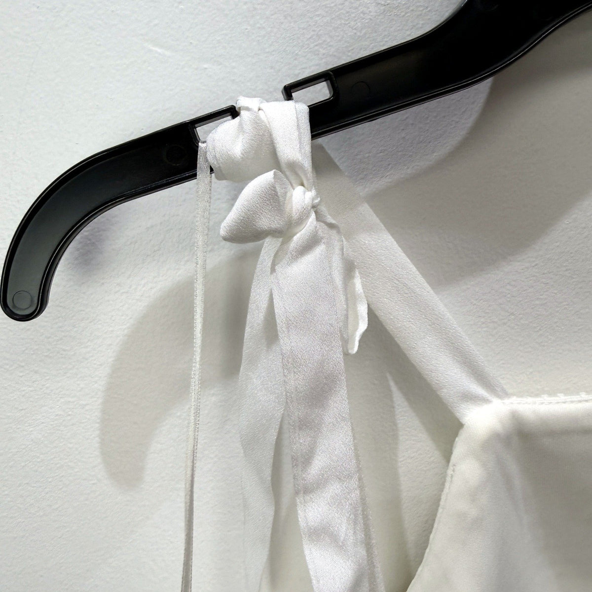 Two Sisters the Label Womens Sleeveless Ruffle Hem Dress White Size 16 NEW