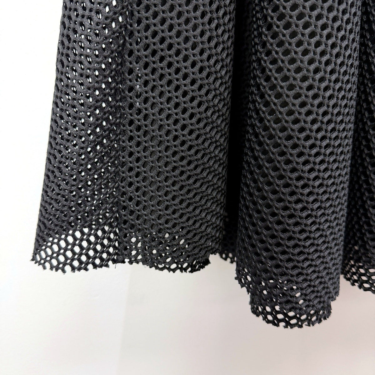 Pilgrim Womens Lilly Textured Mini Dress Honeycomb Pattern Black Size 6 NEW