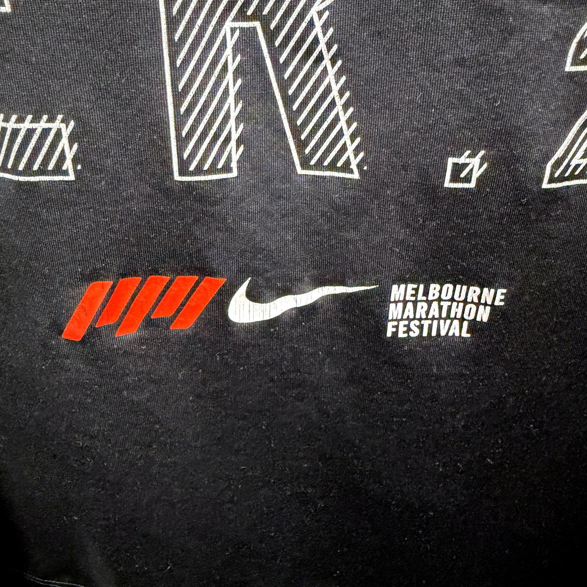 Nike Mens T-Shirt Black Pullover Sweatshirt - Comfortable Athletic Fit XXL
