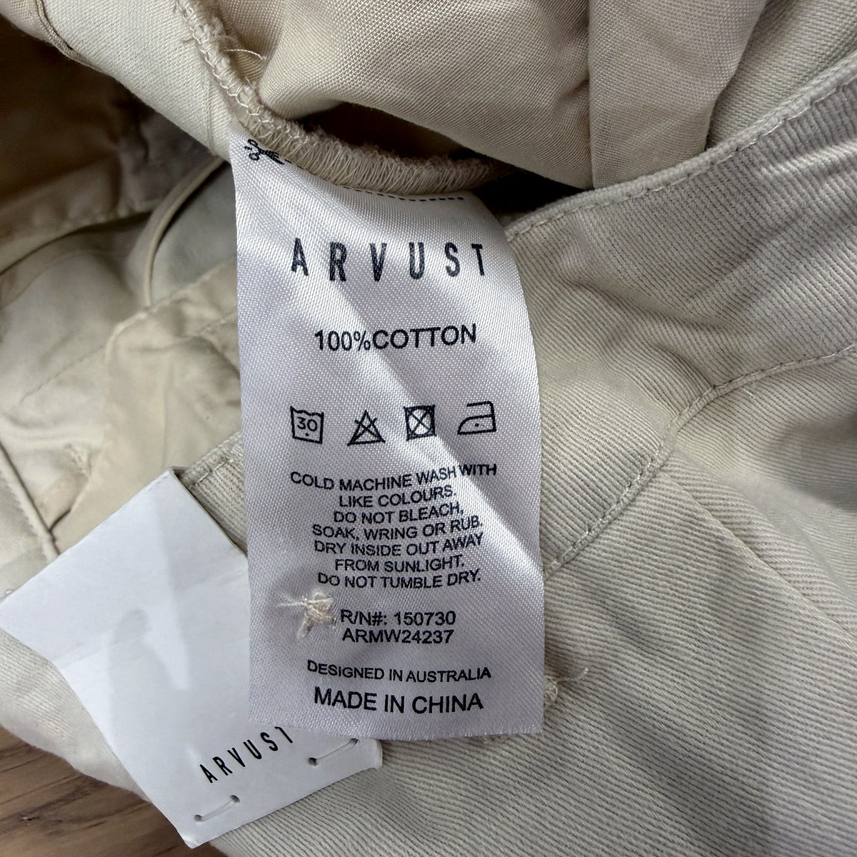 Arvust Mens Fuller Pleated Chino Pants Casual Cotton Trouser Natural Size 36 NEW