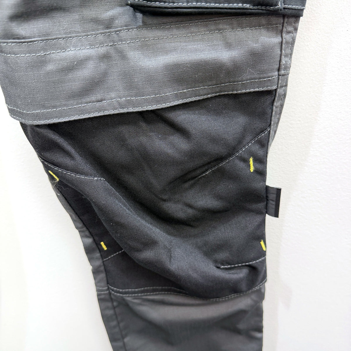 Dunlop Mens Endurance Work Trousers Black Utility Size Sz 30W/L31 NEW