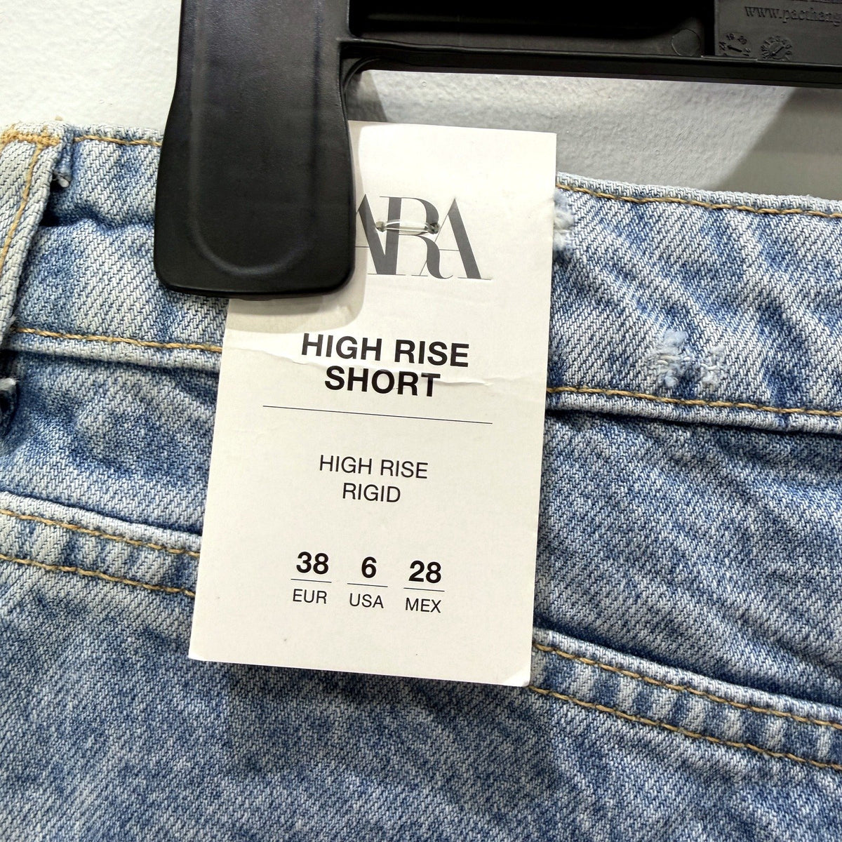 Zara Womens High Rise Distressed Denim Shorts Light Blue Size 10 NEW