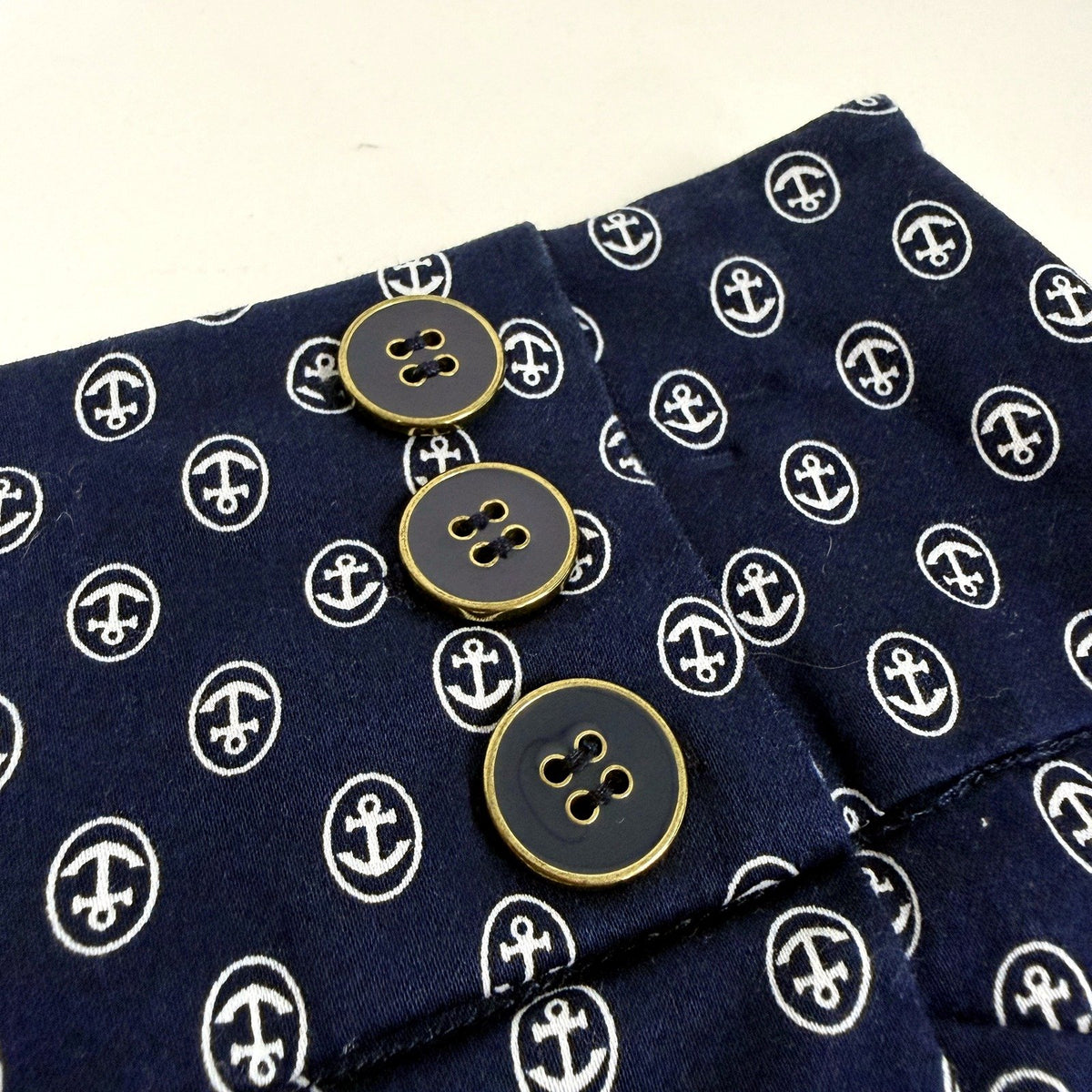 Review Womens Casual Shorts Navy Blue Anchor Print Size 6 NEW