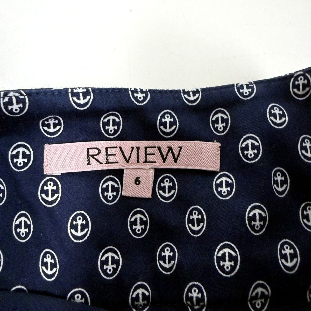 Review Womens Casual Shorts Navy Blue Anchor Print Size 6 NEW