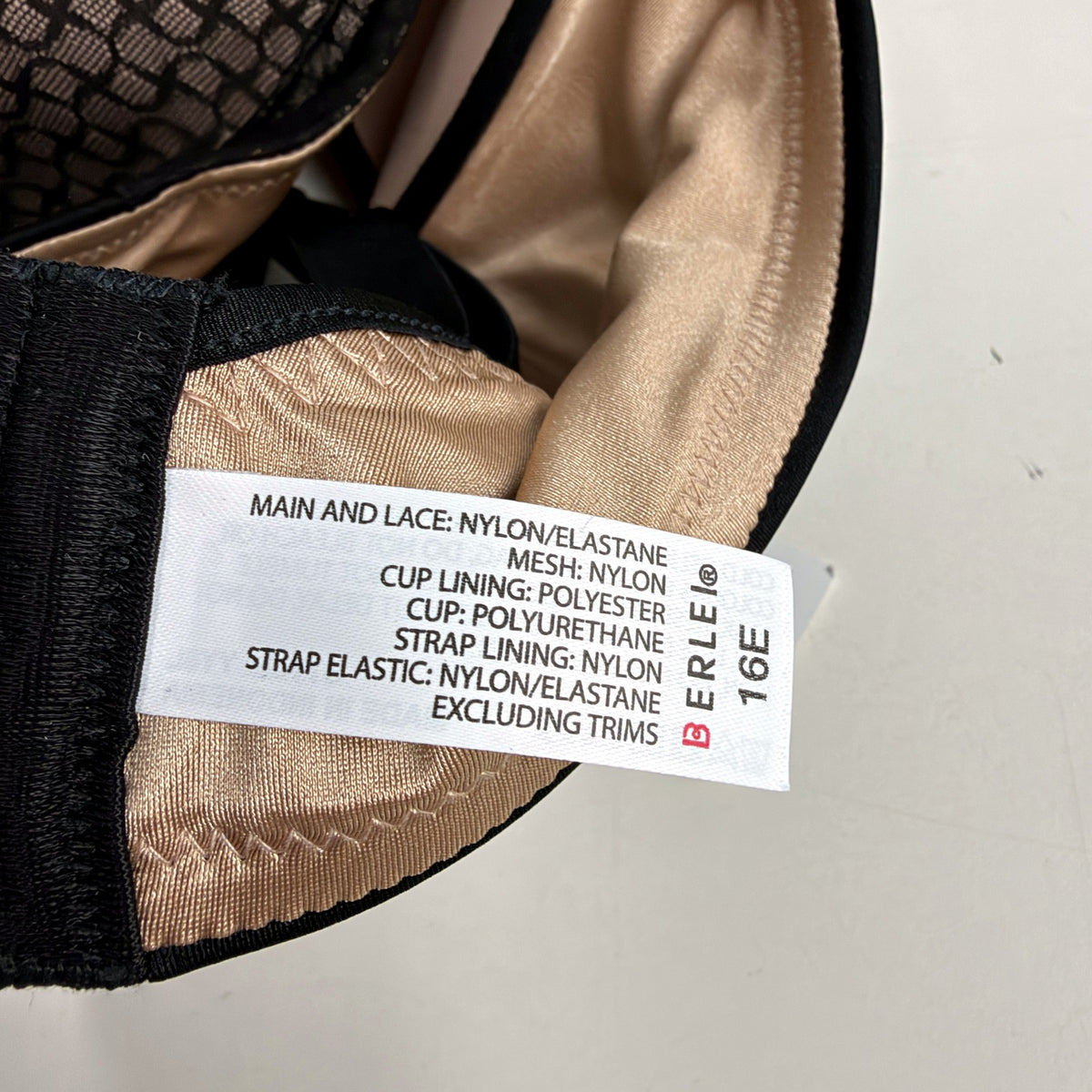 Berlei Womens Lift & Shape T-Shirt Bra 2-Pack Black Blush 16E NEW