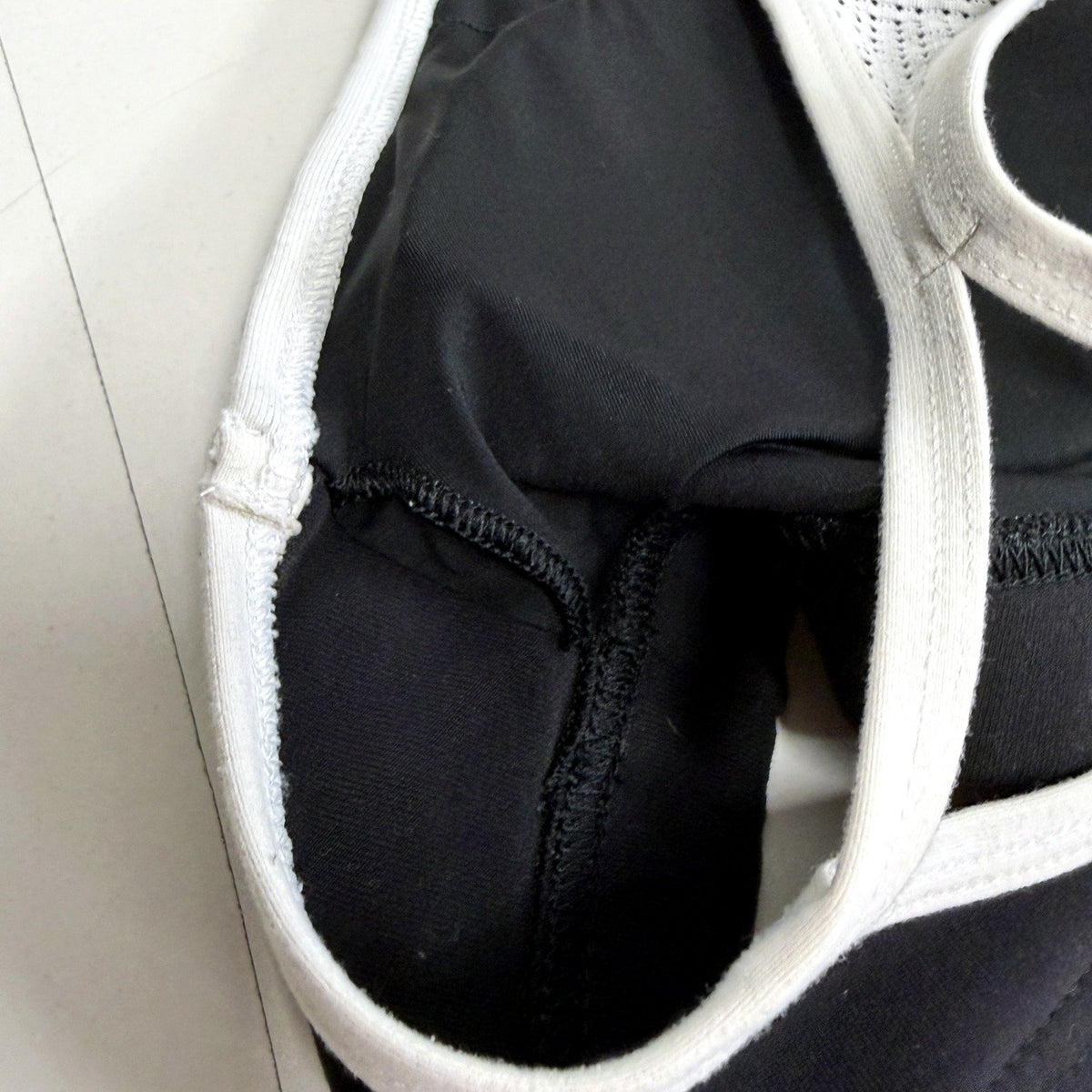 Lorna Jane Active Womens Padded Bra Black White Trim Size 6