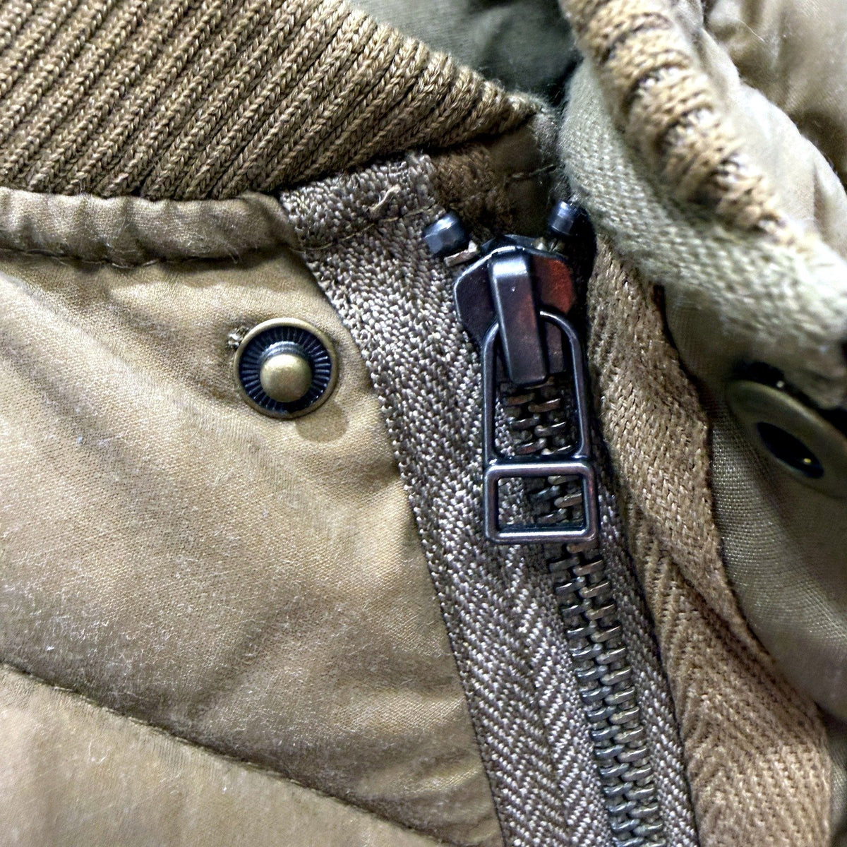 R.M. Williams Mens Quilted Puffer Vest Olive Brown Size L
