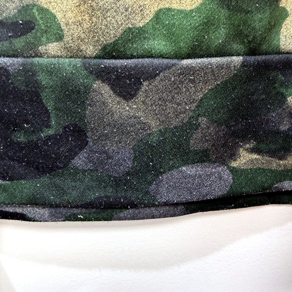 Nike Womens Crop Sweatshirt Camouflage Dri-Fit Athletic Size M