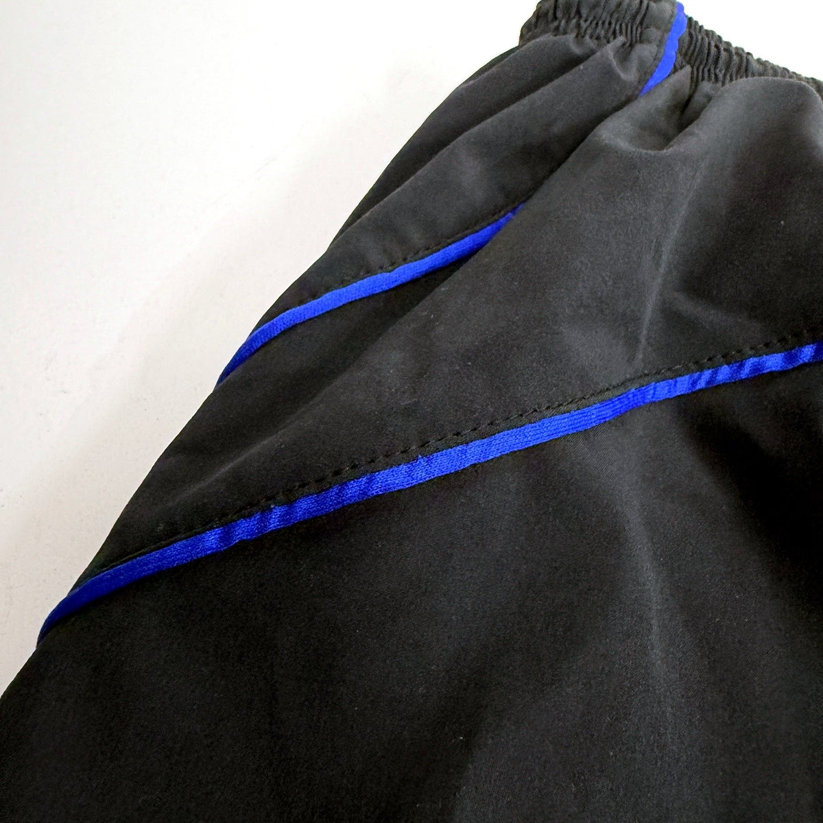Nike Boys Athletic Shorts Black with Blue Accents XL