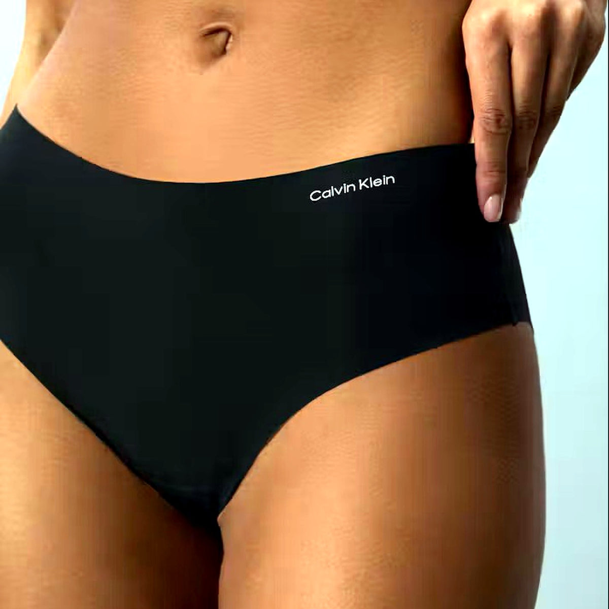 Calvin Klein Womens Hipster Briefs Invisible Seamless Black XL 3-Pack Size NEW