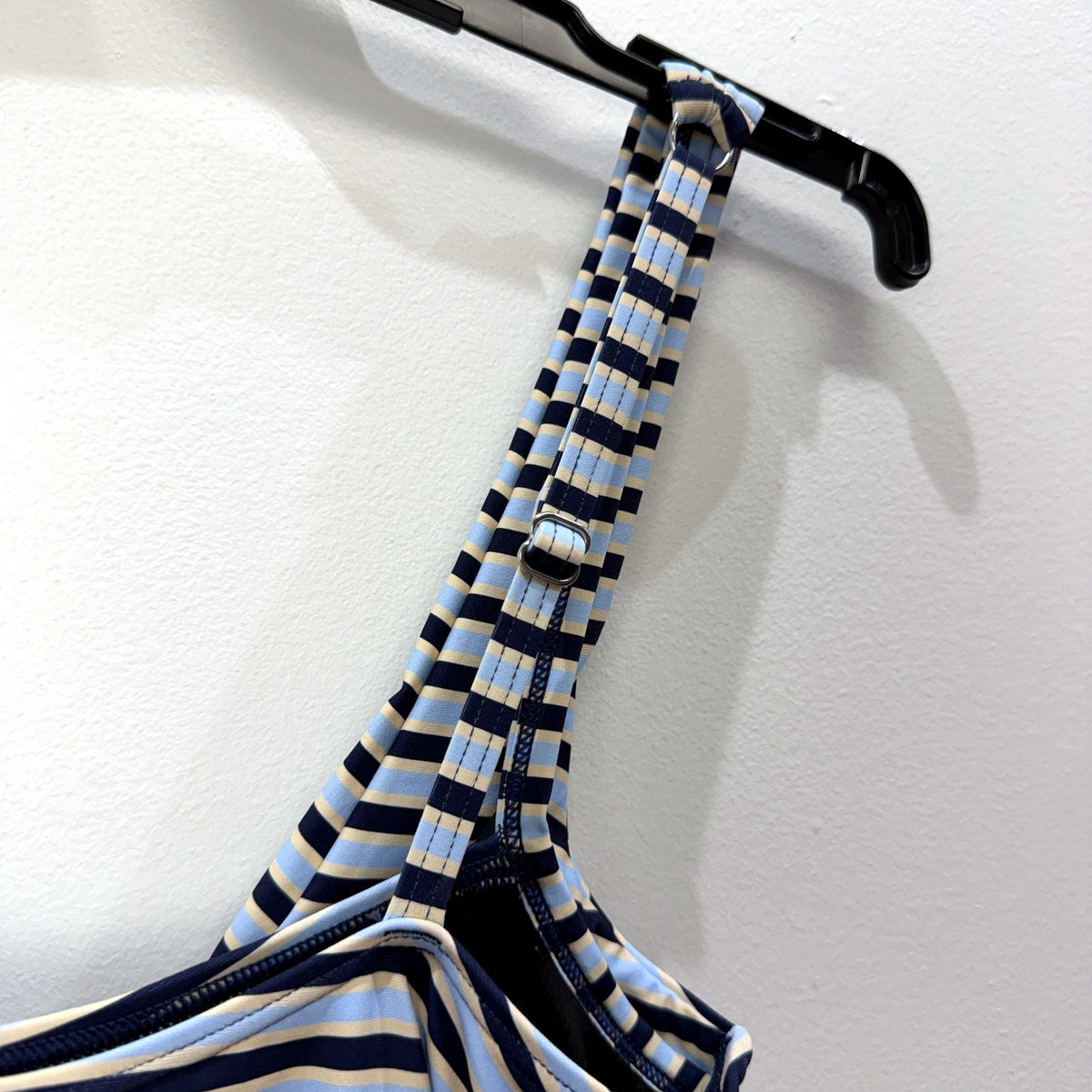 Regatta Womens Multi Color Striped One-Piece Swimsuit Racerback Size 10 NEW