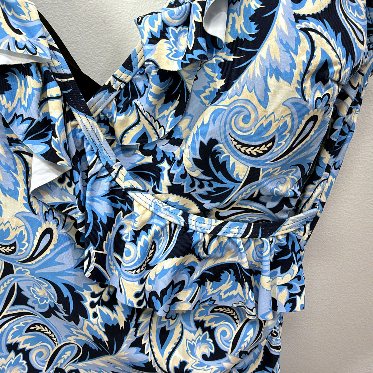 Regatta Womens One-Piece Swimsuit Multi Color Paisley Size 10 NEW