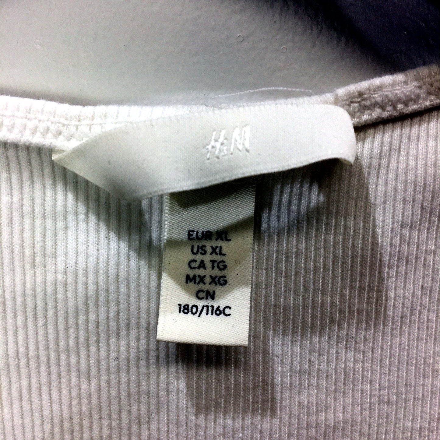 H&M Womens Shirt Comfortable Cotton Blend Pullover Sweatshirt in White - XL Size