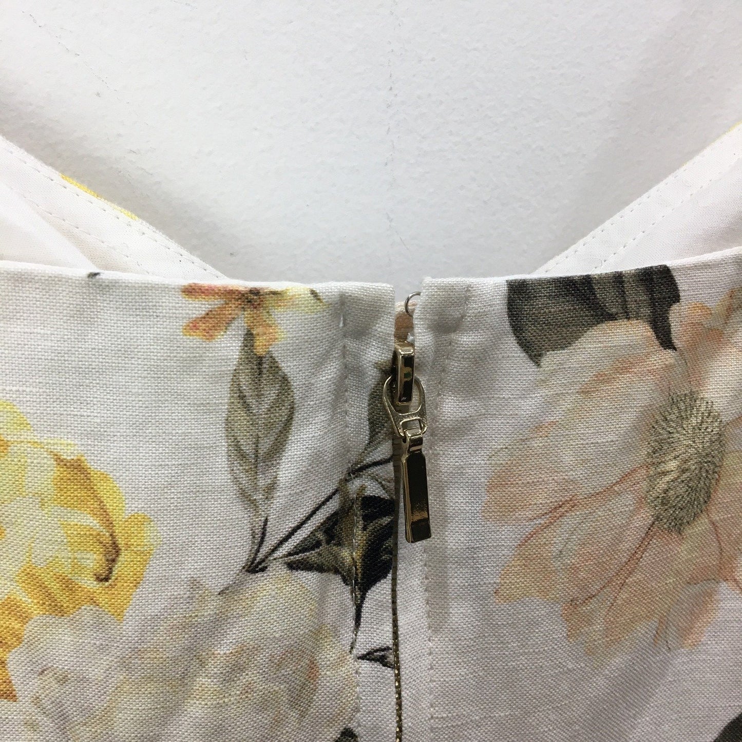 Forever New Floral Print Camisole Sleeveless Tank Top White Women's Size 8