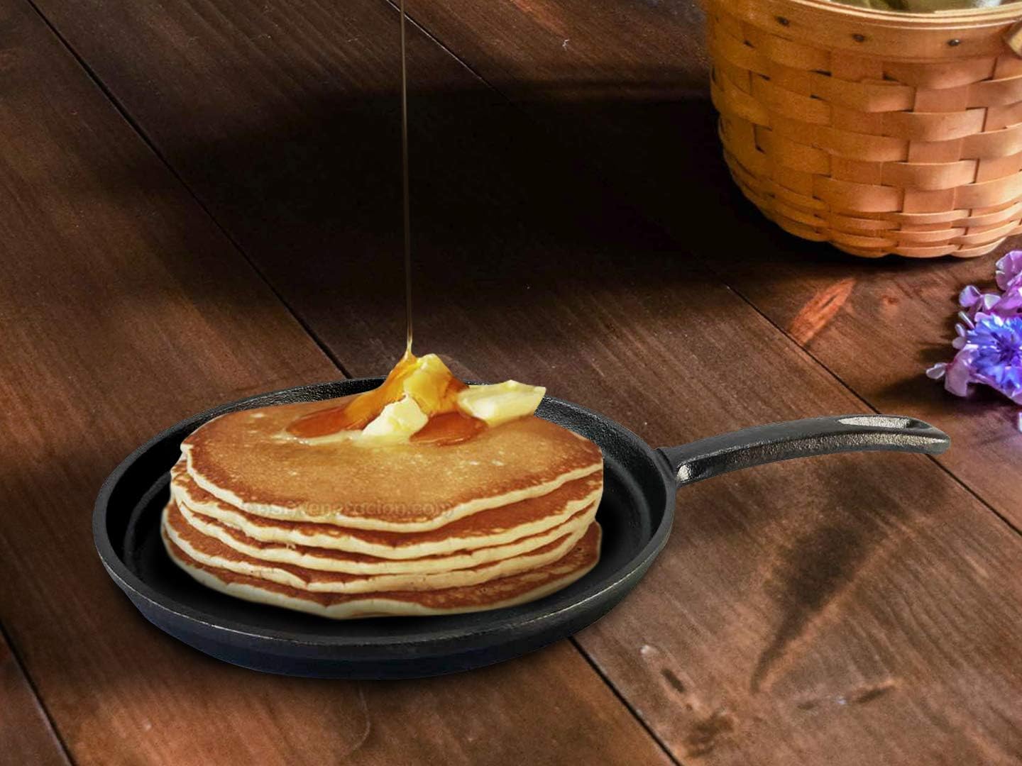 Tortillada 26cm Pre-Seasoned Cast Iron Griddle Pan with Hot Handle Holder DEMO