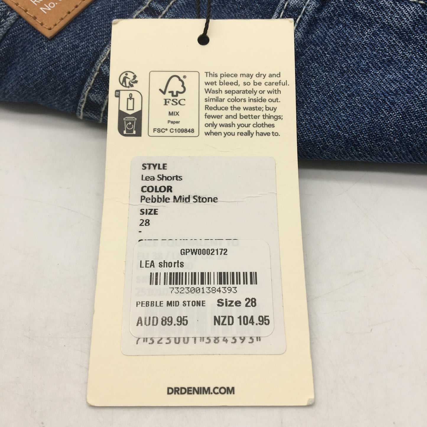 Dr Denim Blue 'Lea' Jean Shorts Denim Jorts Ladies Size 28 NEW