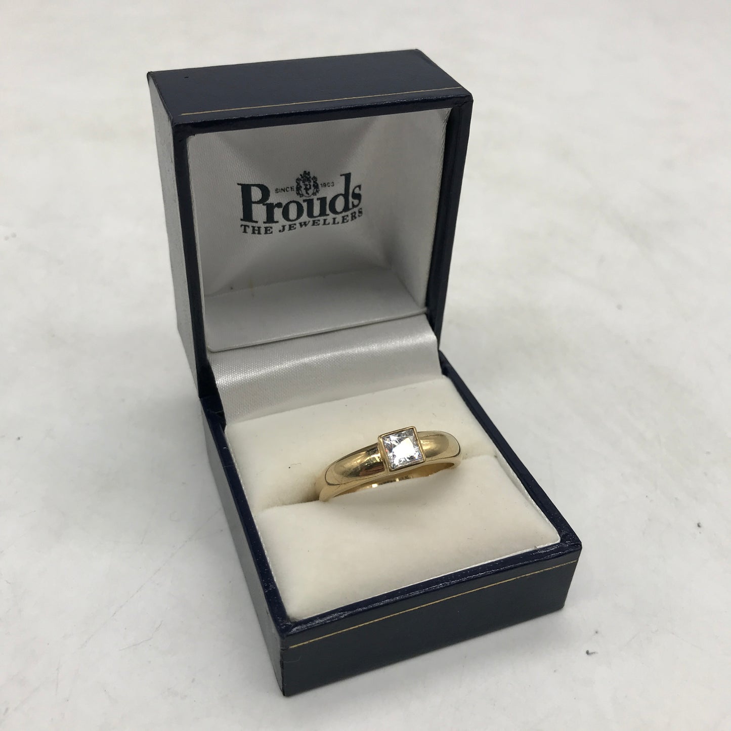 9ct 375 Yellow Gold Square Cubic Zirconia Dome Banded Approx T Larger Size Ring