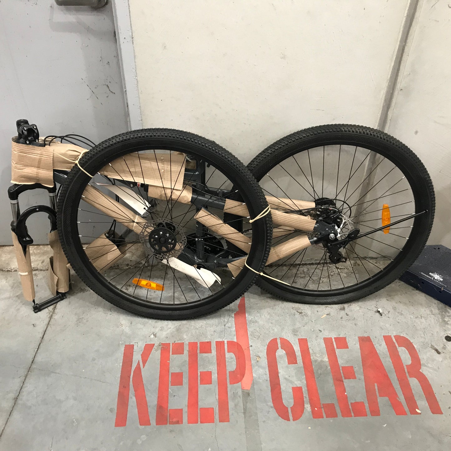 Alloy Dual Suspension Mountain Bike 74cm Wheels 21 Speed Shimano Drifter