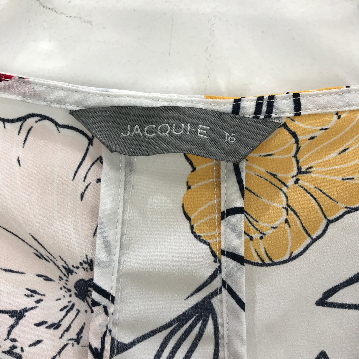 Jacqui E Warm Florals Short Sleeve White V Neck Blouse Ladies Size AU 16