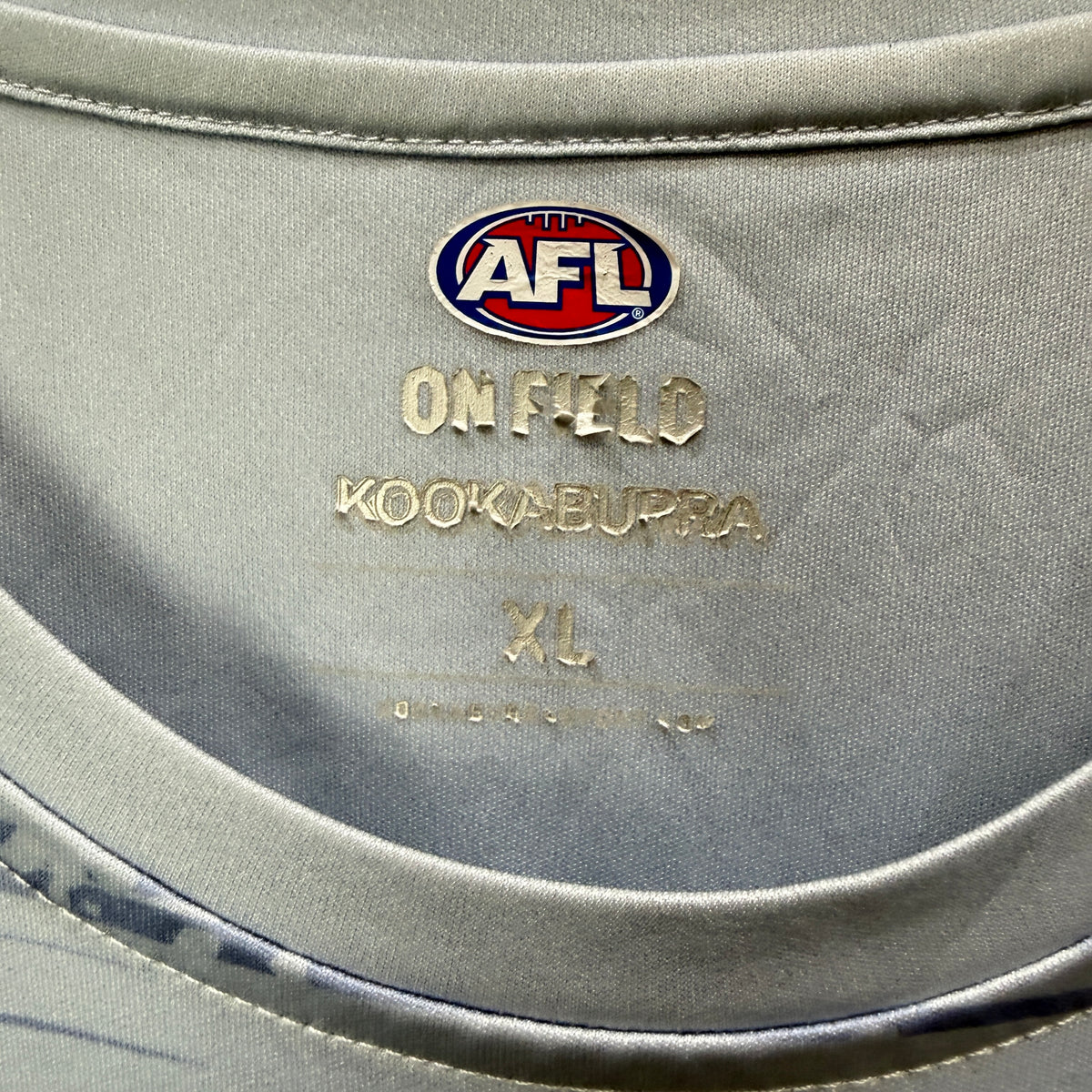 AFL North Melbourne Jersey T-Shirt XL– Vinnies Recent Donation