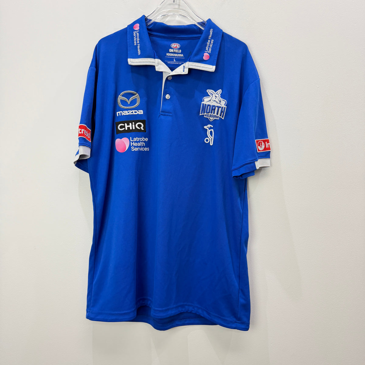 AFL North Melbourne Kangaroos Polo T-Shirt Size Large– Vinnies Recent Donation