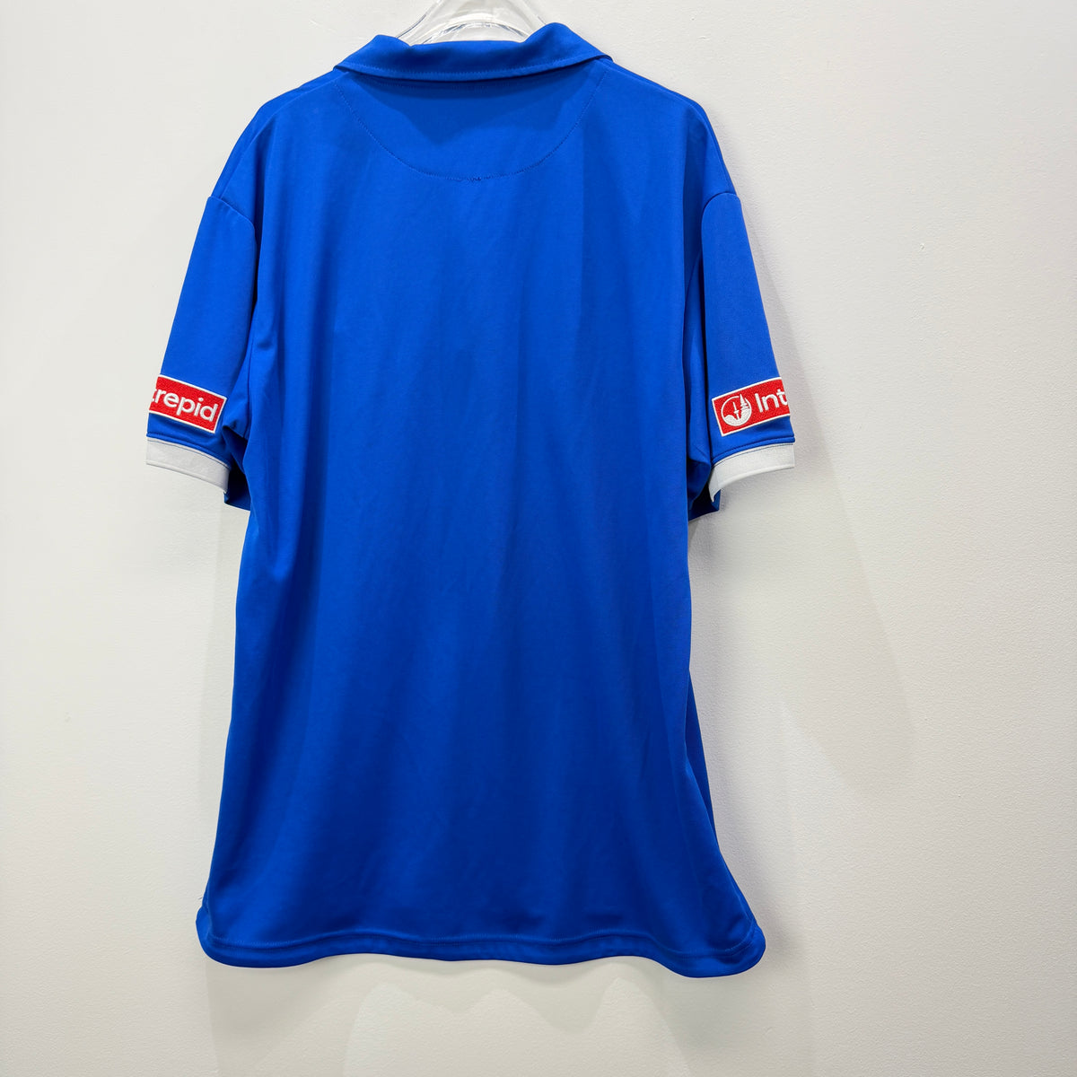 AFL North Melbourne Kangaroos Polo T-Shirt Size Large– Vinnies Recent Donation