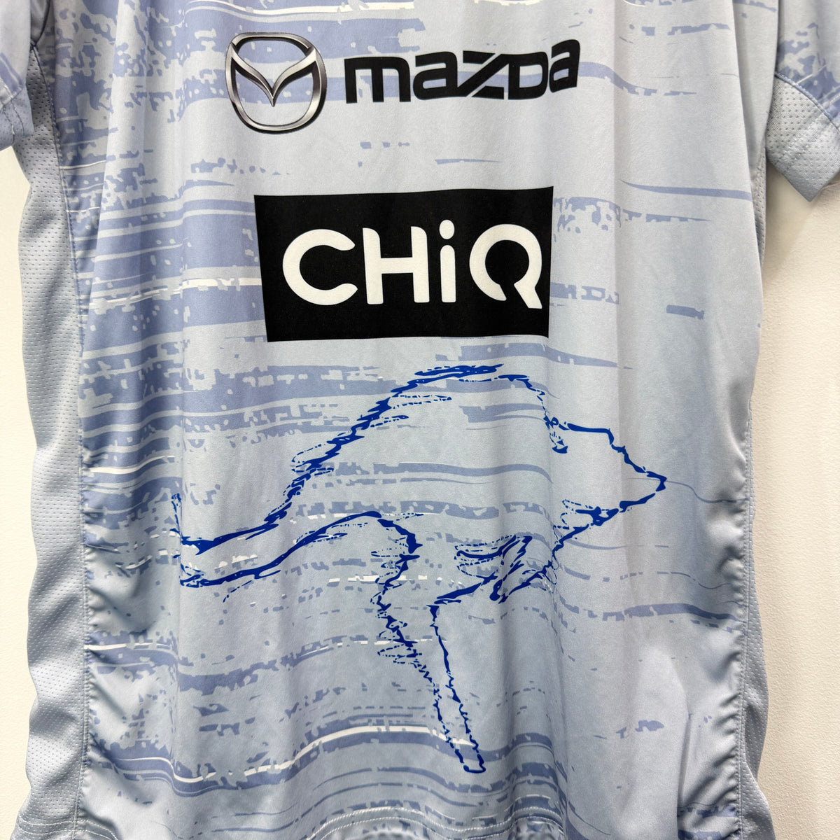 AFL North Melbourne Kangaroos Soft Jersey T-Shirt Sz L – Vinnies Recent Donation