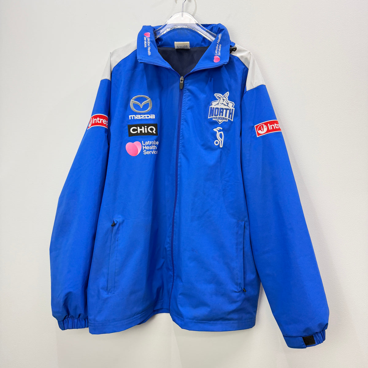 AFL North Melbourne Kangaroos Zip Up Jacket Size Large– Vinnies Recent Donation