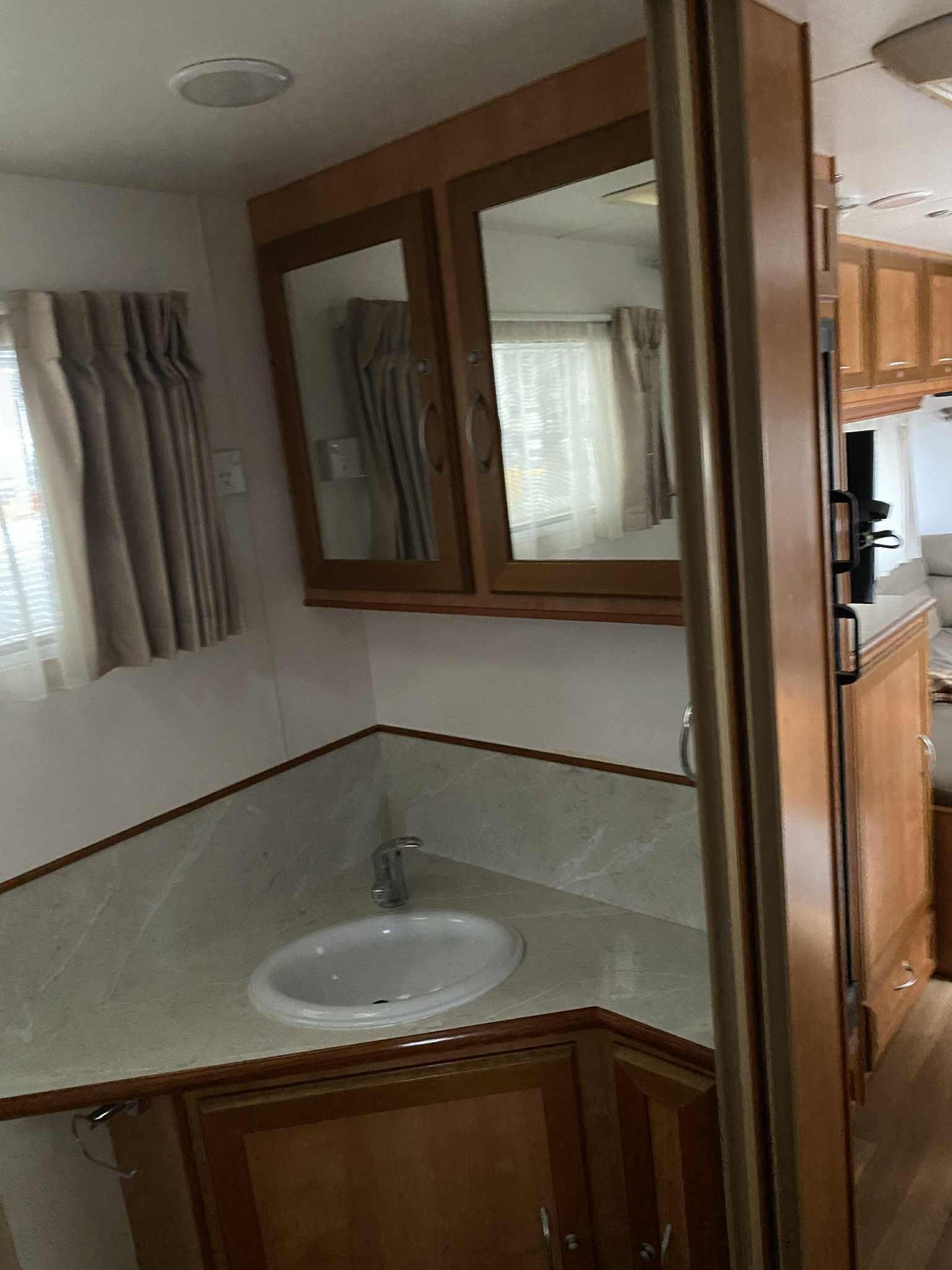 2012 22FT Dual Axel Evernew Series E1000 With Ensuite, Annex & Roll Out Awning