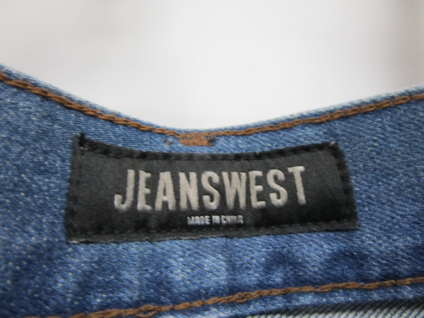 Jeanswest Blue Relaxed Fit Slim Straight Leg Jeans Mens Size 40 NEW