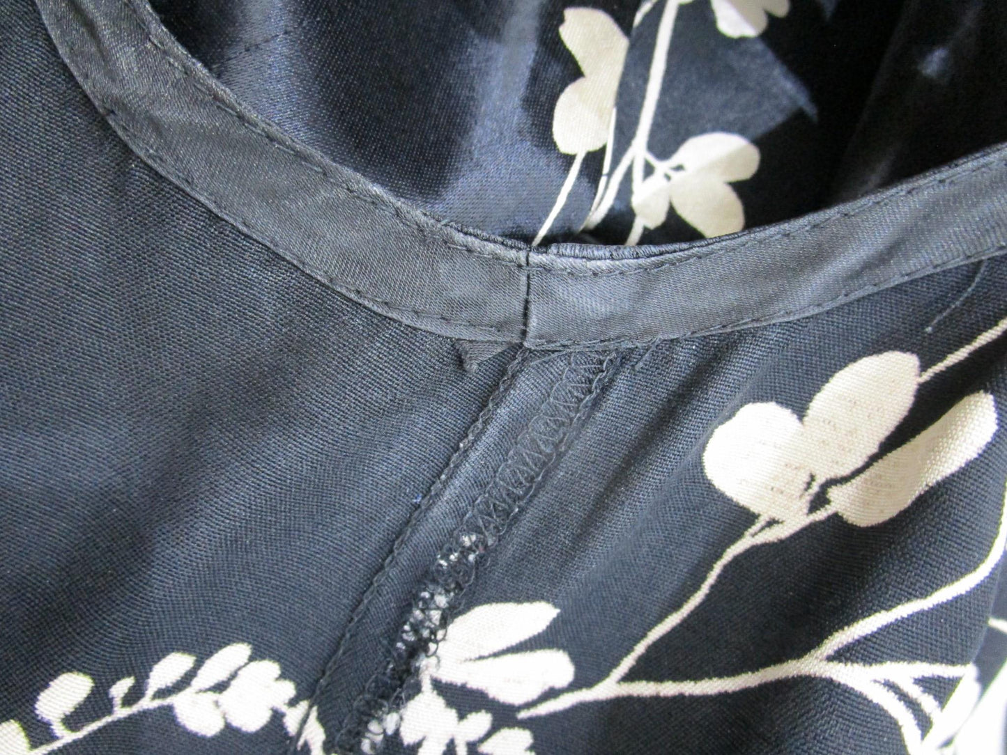 Ankie Melbourne Australian Made Silky Feel Black Floral Dress Ladies Sz M