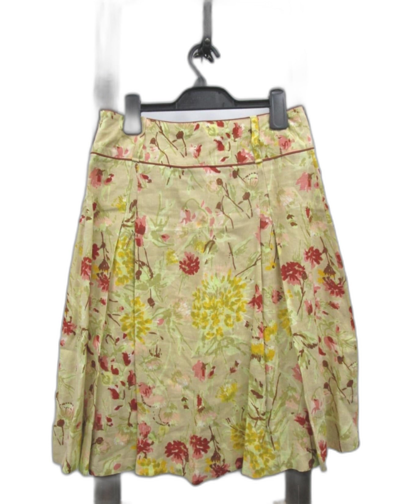 Cue Flared Pleated Side Zip-Up Belt Loops Floral Skirt Beige Ladies Sz 6