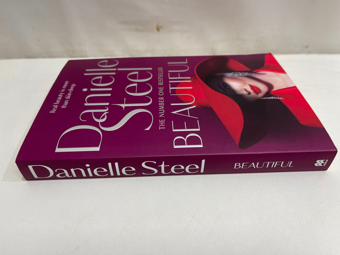 Beautiful By Danielle Steel 2022 Fiction Novel Paperback Book NEW