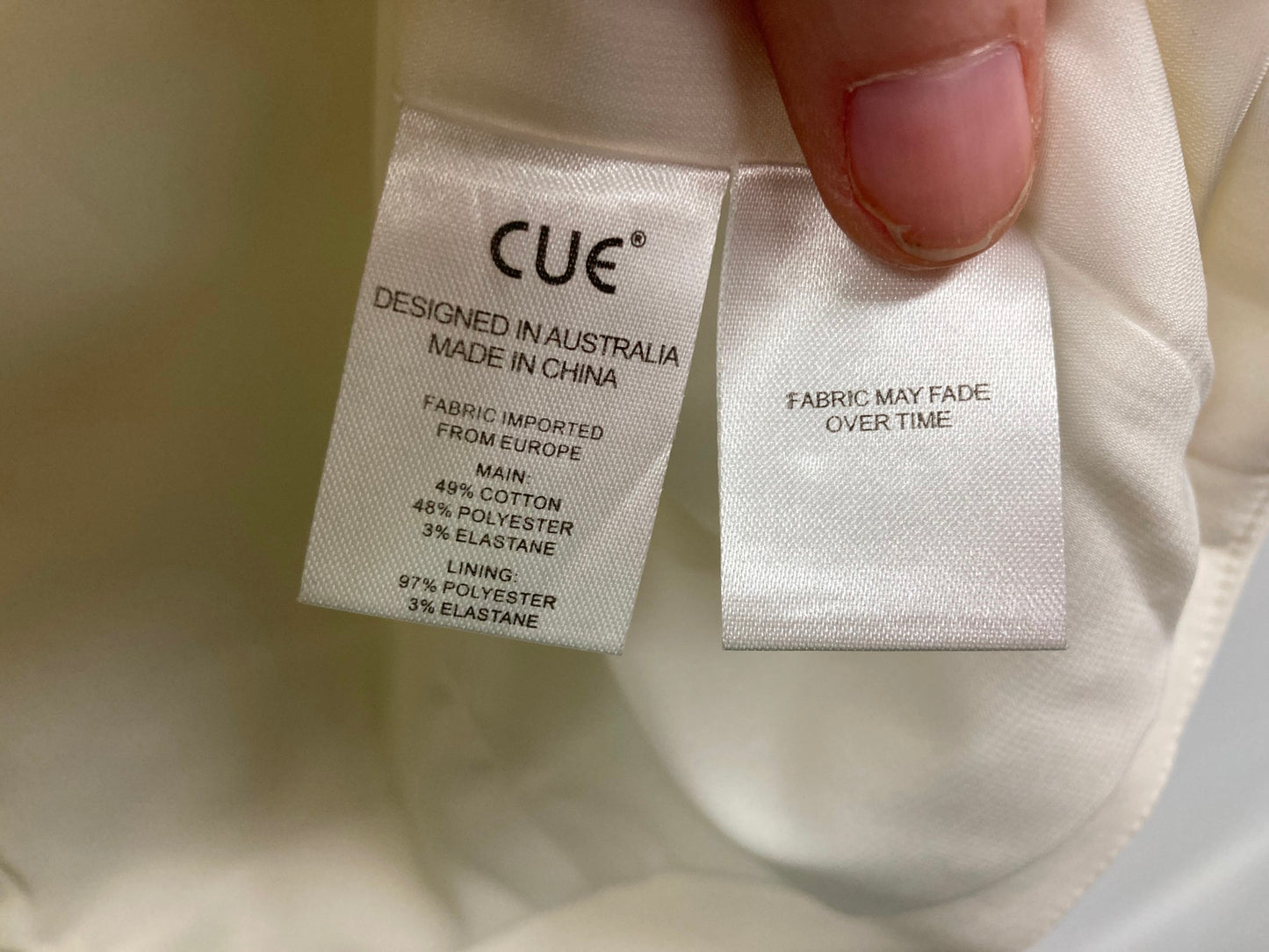 Cue Clothing Round Neck Sleeveless Back-Zip Top Cream Ladies Sz 14 NEW