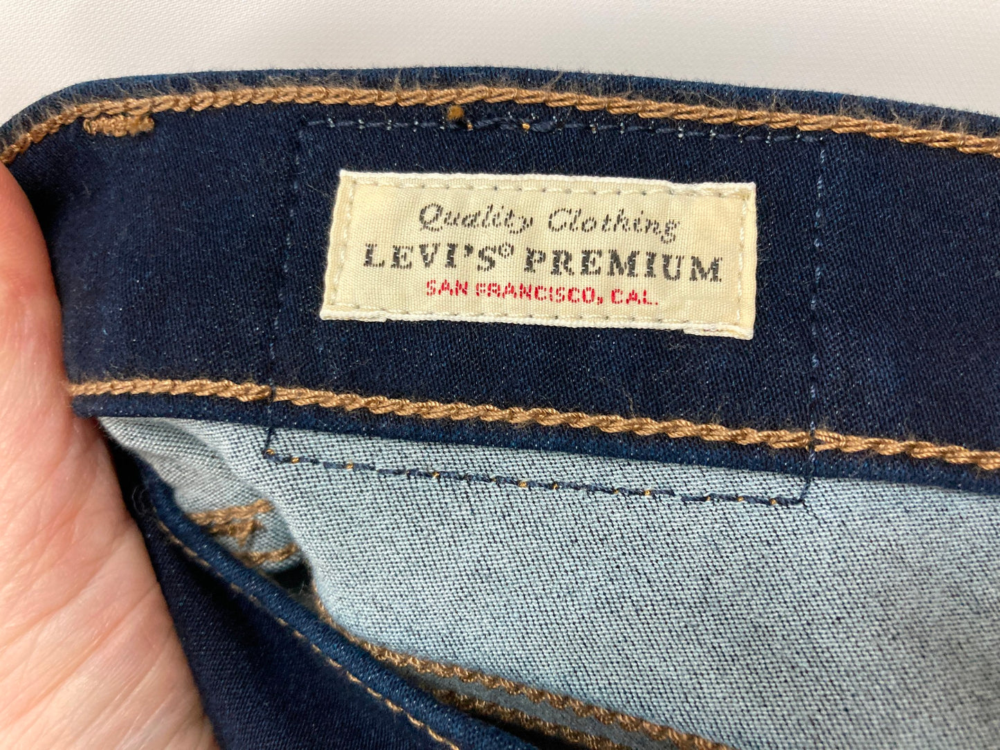 Levi Strauss & Co. 516 Straight Leg Jeans Light Dk Blue Ladies Sz 29 Rp$110 NEW