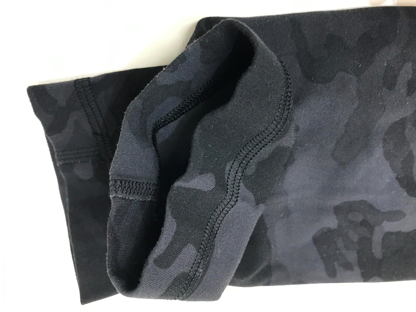 Lululemon Activewear High-Rise Soft Leggings Black Camo Ladies Sz 2 Xxs