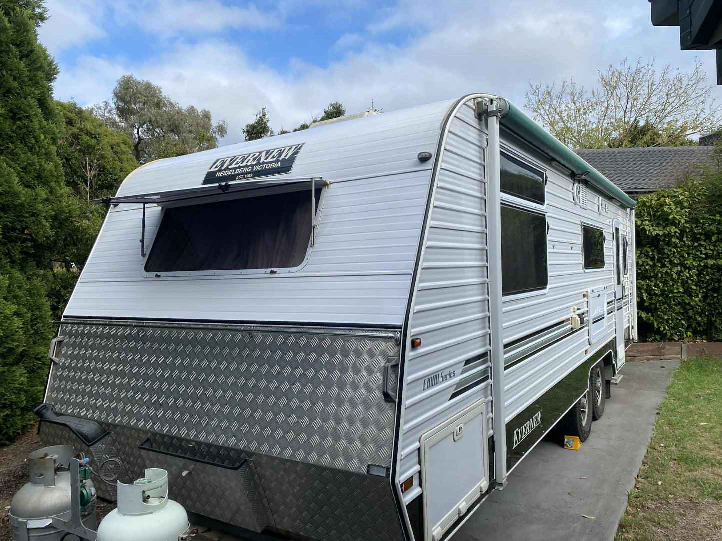 2012 22FT Dual Axel Evernew Series E1000 With Ensuite, Annex & Roll Out Awning